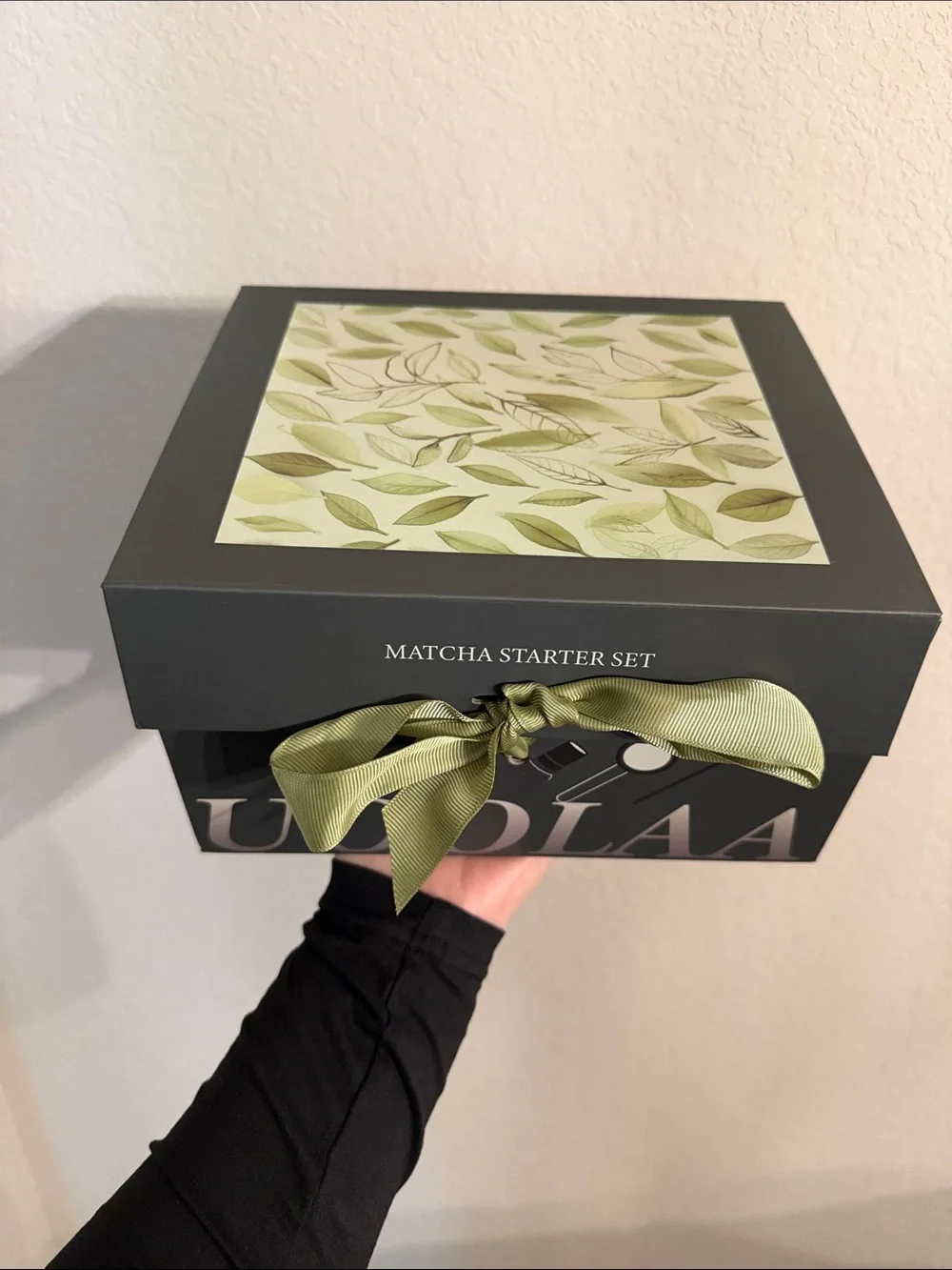 Matcha Tea Set Gift Box with Pink Ceramic Bowl and Whisk